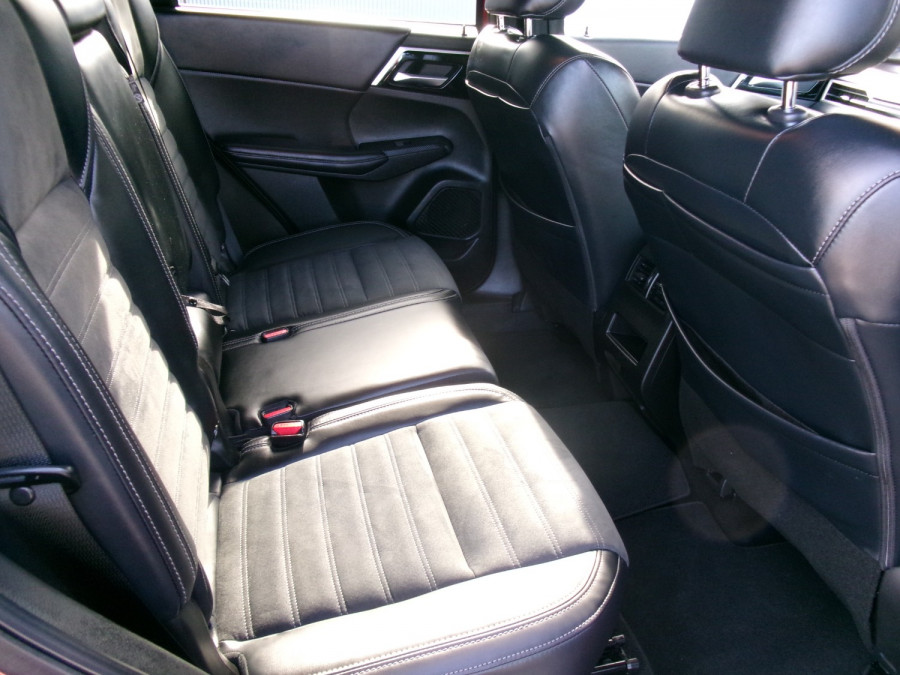 2023 MY24 Mitsubishi Outlander ZM Black Edition SUV Image 11