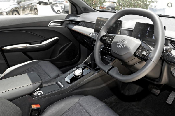 2025 MY25.5 MG MG3 ZP22 Essence Hybrid+ Hatch Image 9