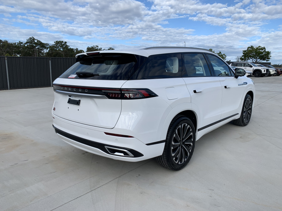 2025 Jaecoo J8 Track Wagon Image 7