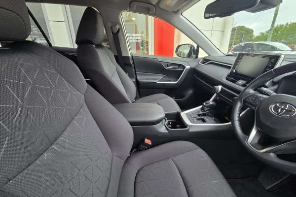 2021 Toyota RAV4 AXAH52R GXL SUV Image 15