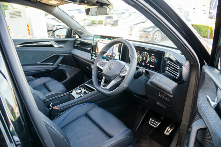 2026 Volkswagen Tiguan CT 200TSI eHybrid R-Line SUV Image 17