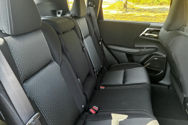 2026 Mitsubishi Outlander ZM ES SUV Image 12