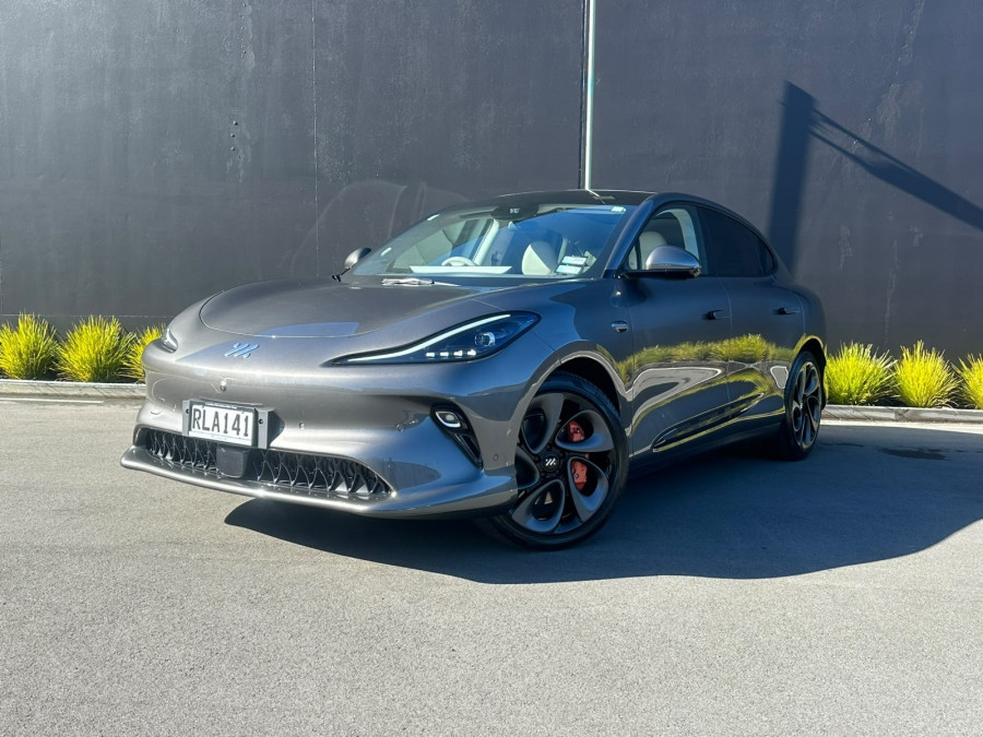 2025 MG IM6 S12L Performance SUV Image 7