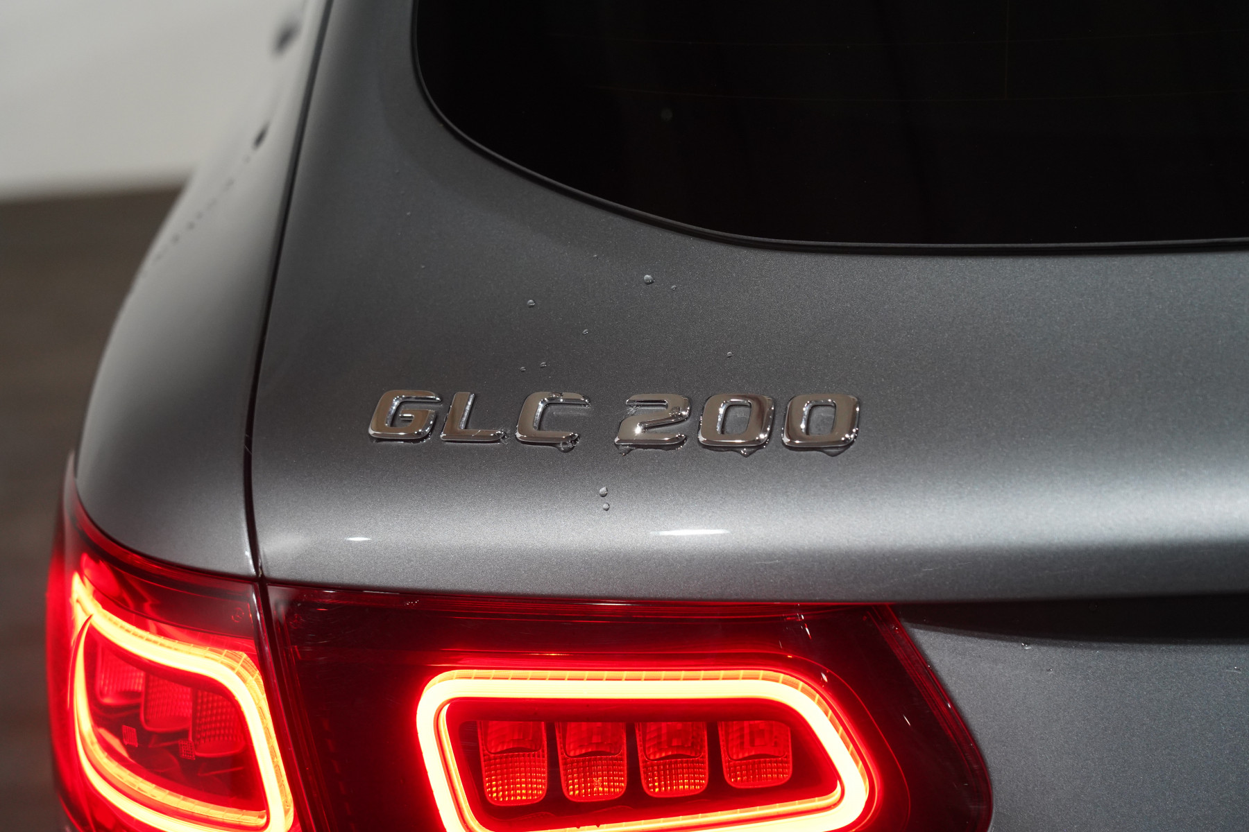 2019 Mercedes-Benz Glc 200 SUV Image 9