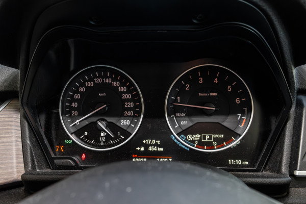 2015 BMW 2 Series 220i Sport Line Hatch Image 13