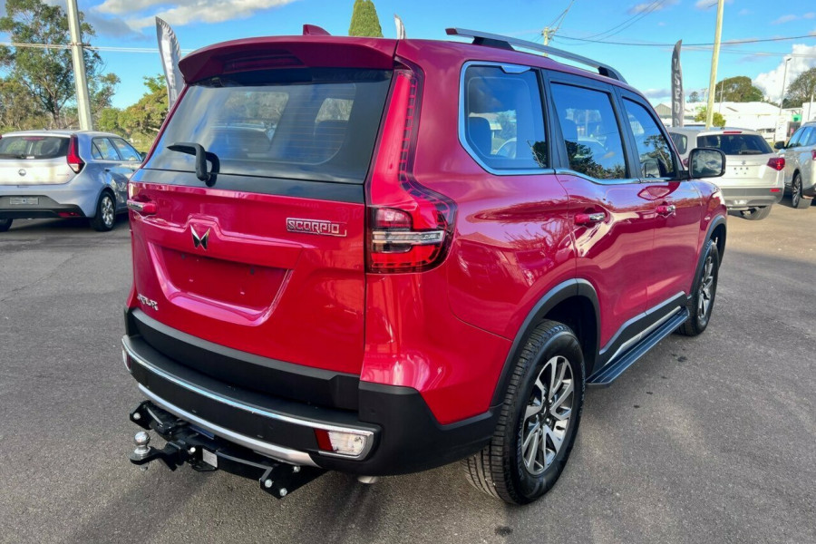 2023 Mahindra Scorpio  Z8 SUV Image 9