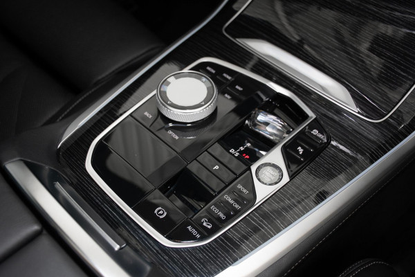2024 BMW X5 G05 LCI xDrive30d M Sport SUV image 15