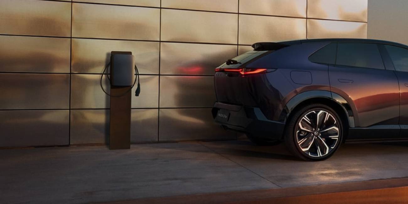 CX-6e Electric by nature, family by design