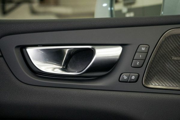 2025 MY26 Volvo XC60 UZ Plus B5 Bright SUV Image 14