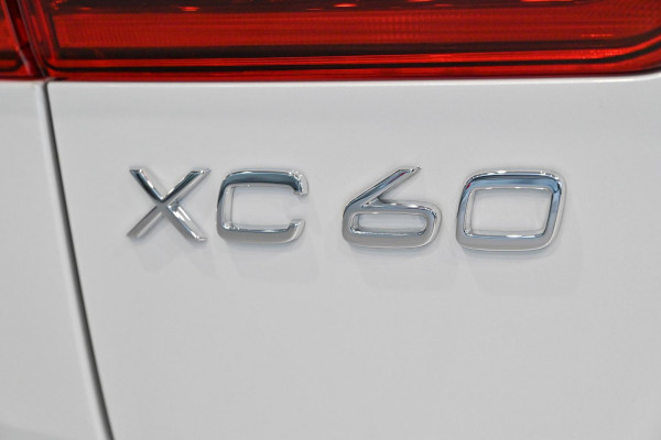 2026 Volvo XC60 UZ Plus B5 Bright SUV Image 9