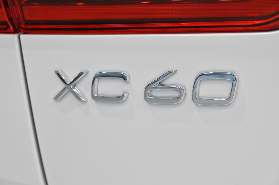 2026 Volvo XC60 UZ Plus B5 Bright SUV Image 9