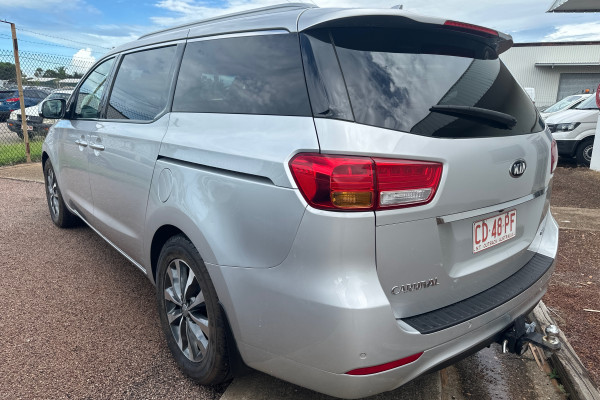 2015 Kia Carnival YP SLi Van