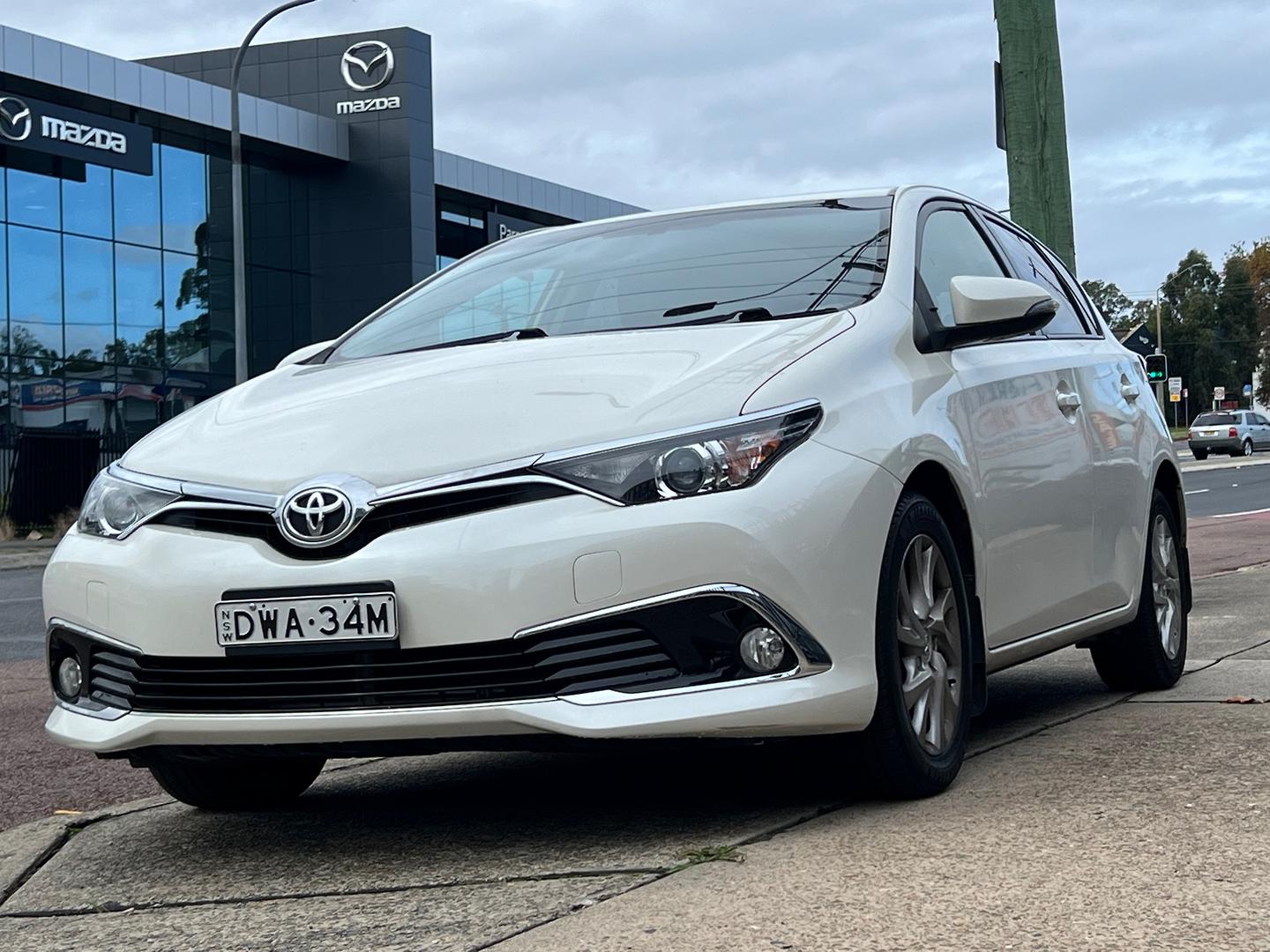 2017 Toyota Corolla ZRE182R Ascent Sport Hatch Image 3