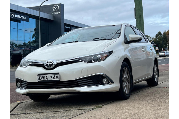 2017 Toyota Corolla ZRE182R Ascent Sport Hatch