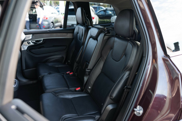 2025 MY26 Volvo XC90 L Series Ultra B5 Dark SUV Image 5