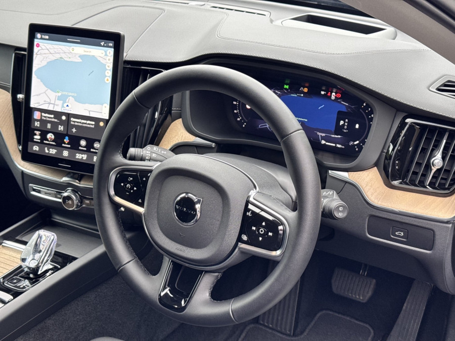 2026 Volvo XC60 UZ Plus B5 SUV Image 3