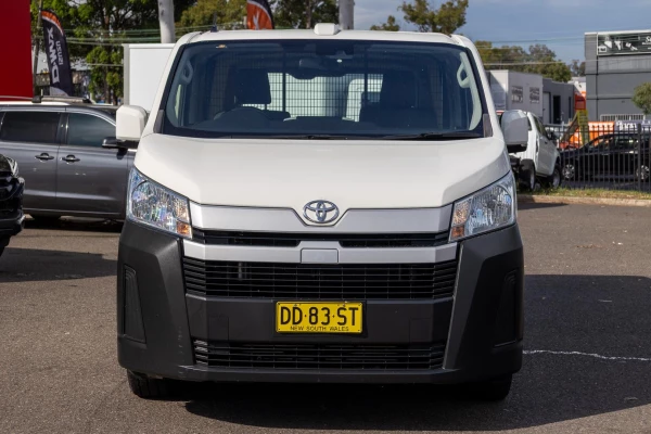 2022 Toyota HiAce GDH300R  Van Image 4