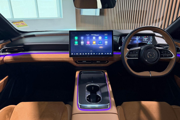 2026 Mazda 6e  Atenza Hatch Image 21