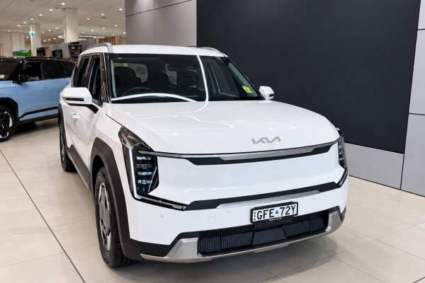 2026 Kia EV9 MV Air SUV Image 12