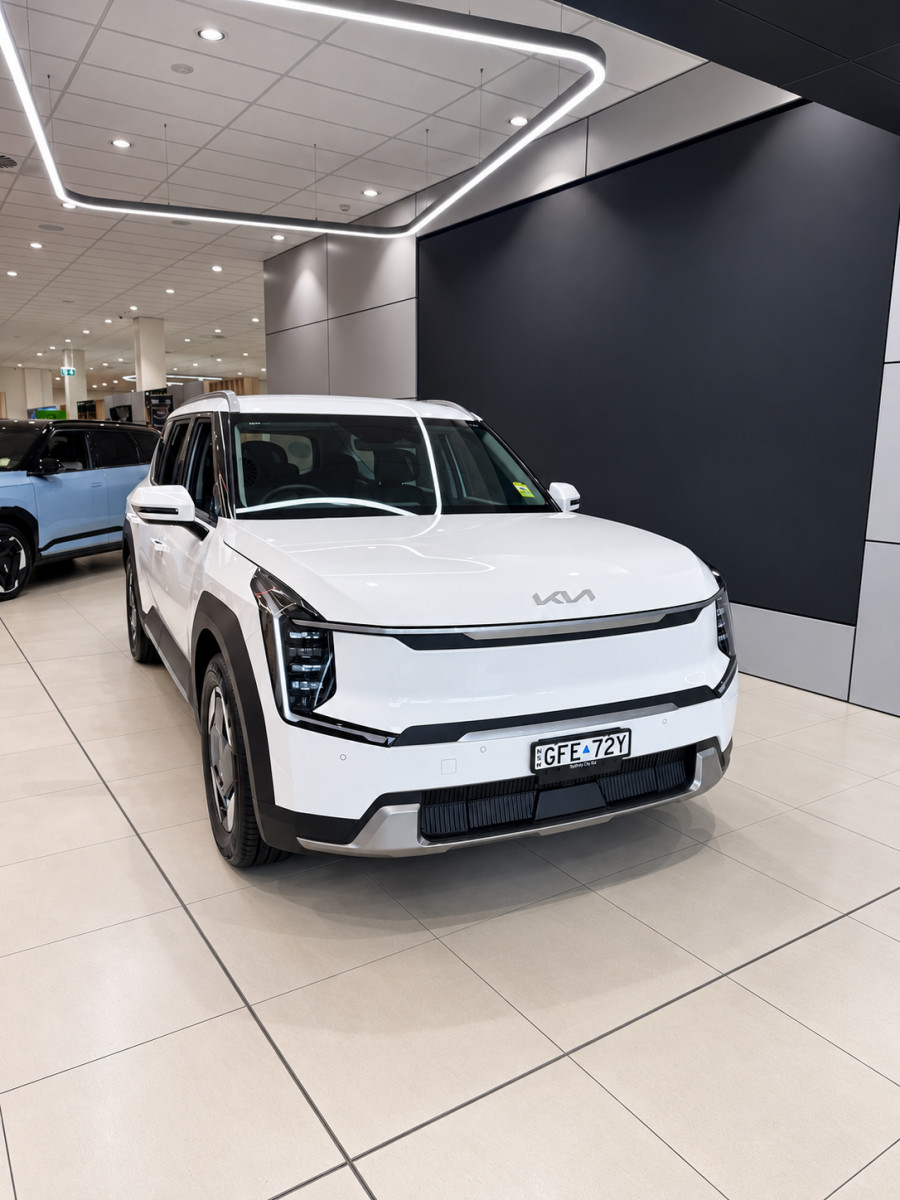 2026 Kia EV9 MV Air SUV Image 12