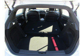 2024 MY24.5 MG MG3 ZP22 Essence Hybrid+ Hatch
