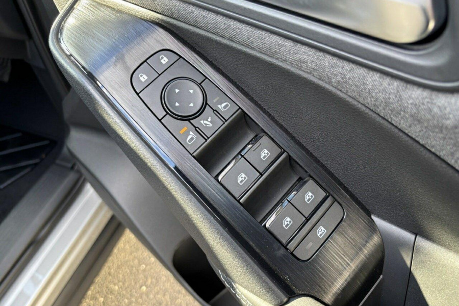 2025 Nissan QASHQAI J12 ST-L SUV Image 17
