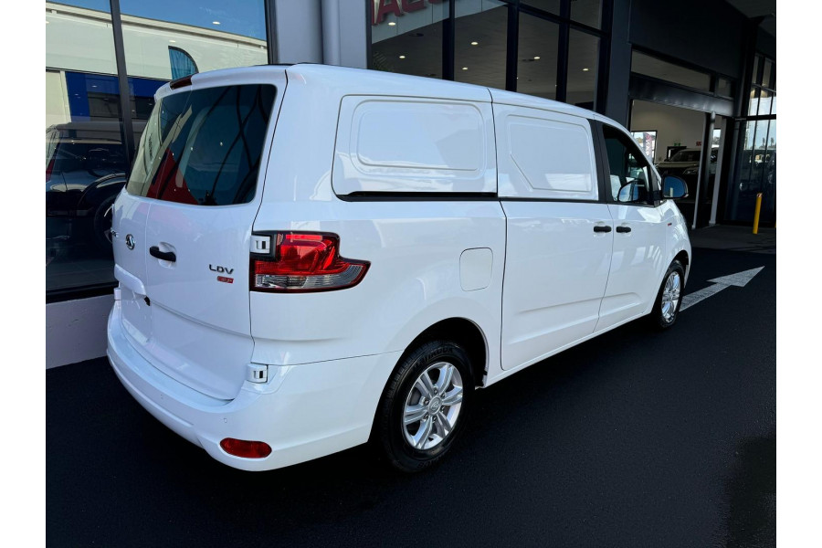 2025 LDV G10 SV7C + Van Image 6