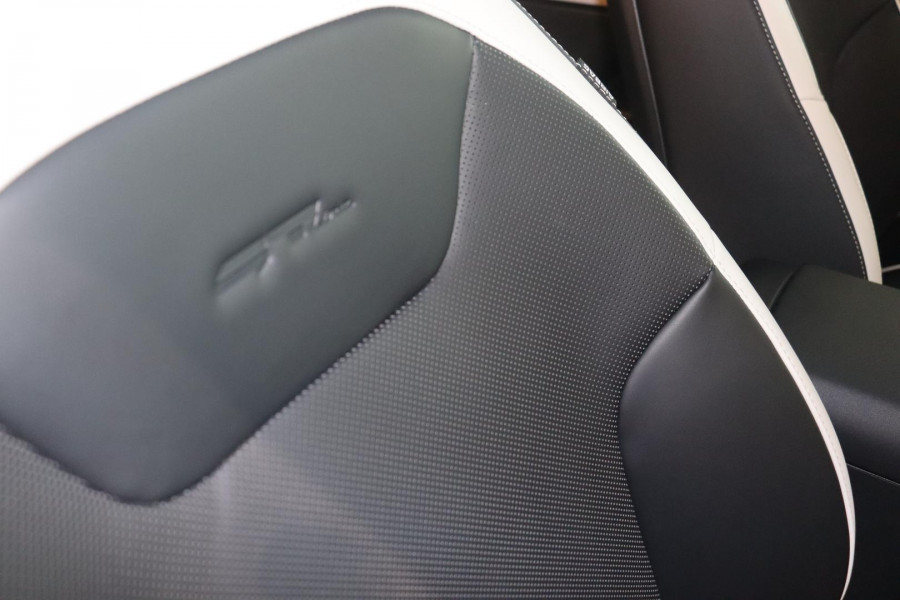 2026 Kia K4 CL4m GT-Line Hatch Image 18