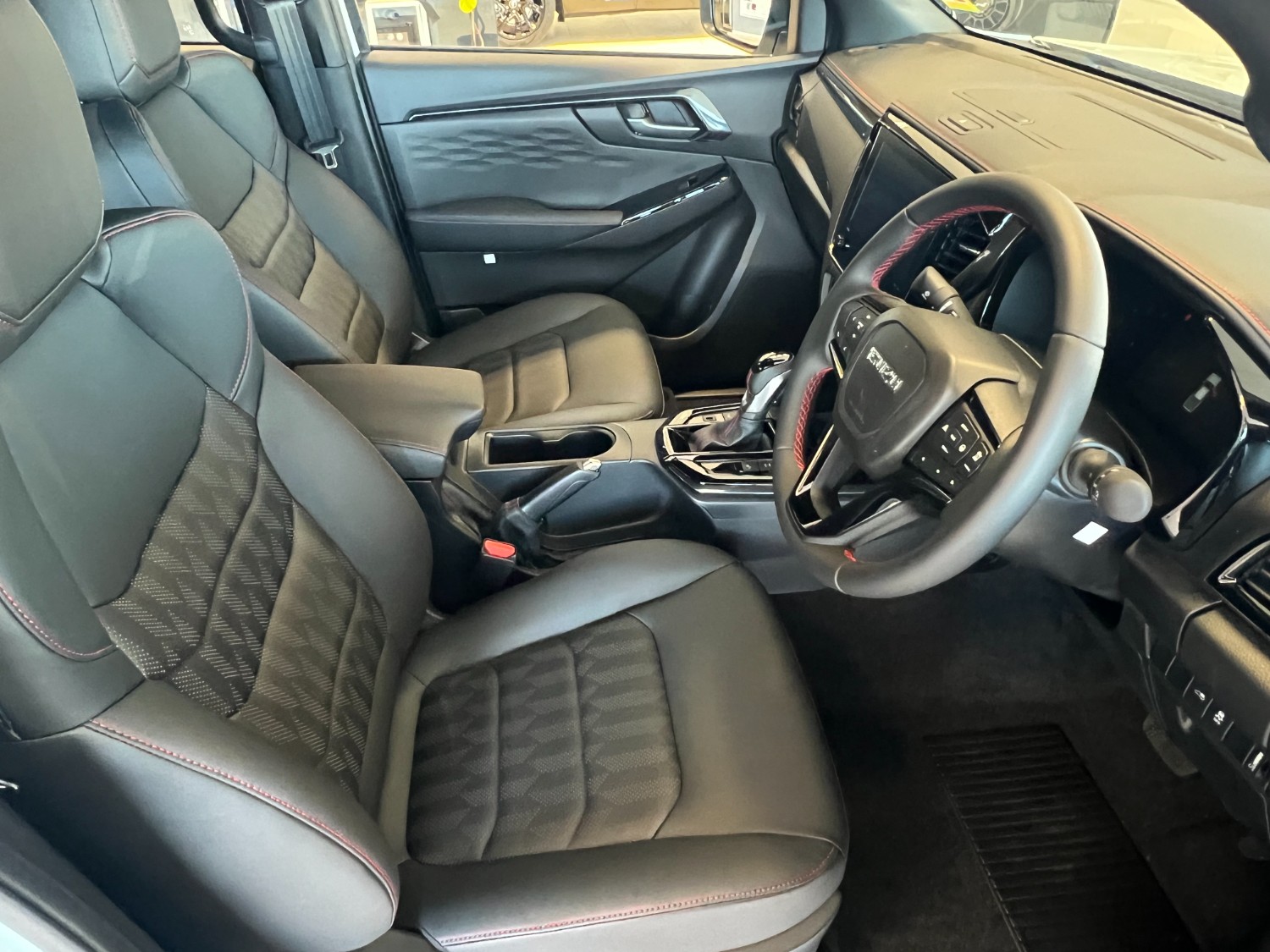 2024 Isuzu D-MAX RG X-TERRAIN Ute
