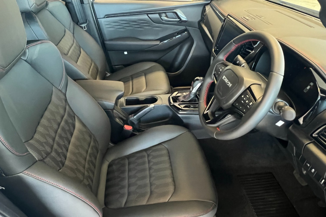 2024 Isuzu D-MAX RG X-TERRAIN Ute Image 10