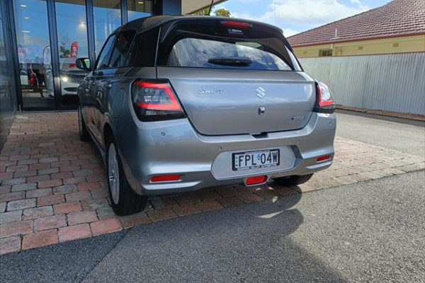 2024 Suzuki Swift UZ Hybrid Plus Hatch Image 5