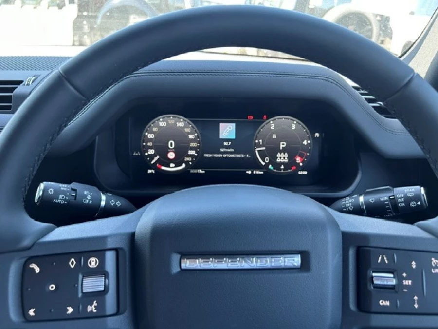 2026 Land Rover Defender L663 130 D350 X-Dynamic SE SUV Image 18