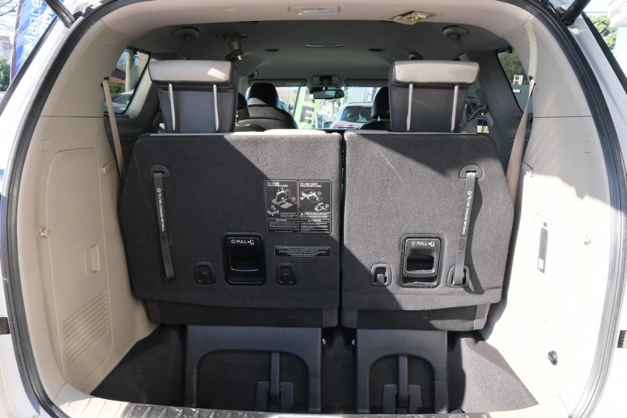 2015 MY16 Kia Carnival YP Platinum People Mover Image 9
