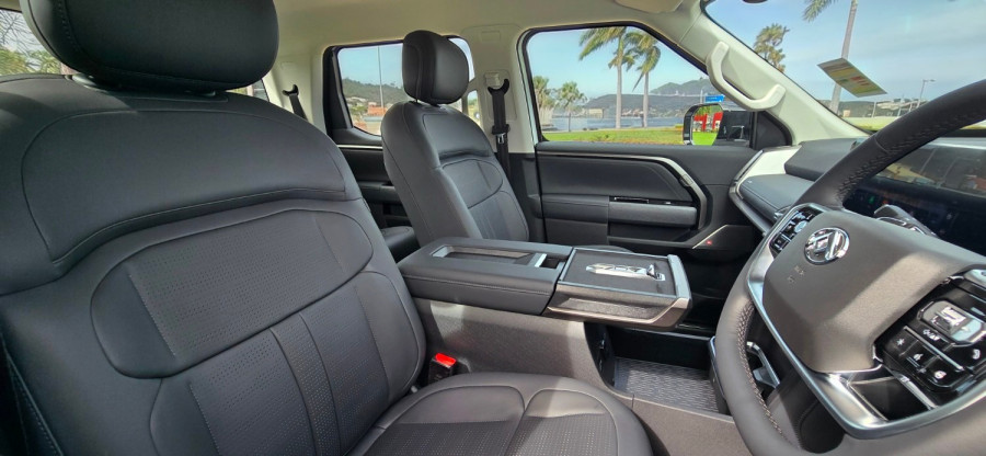 2025 LDV Terron 9 EKK1C Evolve Ute Image 2