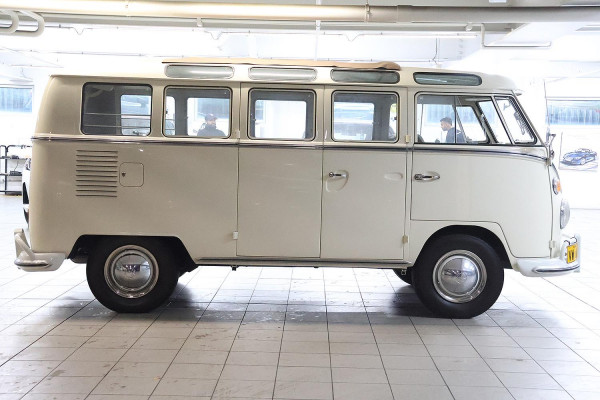 1966 Volkswagen Transporter Type 1 Microbus Bus image 5
