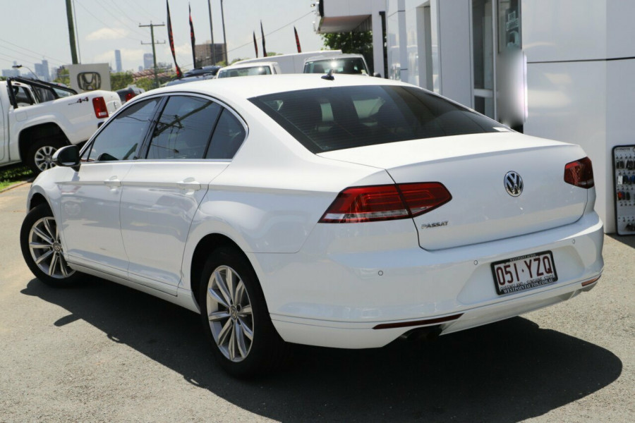 2019 Volkswagen Passat B8 132TSI Comfortline Sedan Image 2