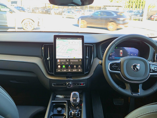 2026 Volvo XC60 UZ Plus B5 Bright SUV image 10