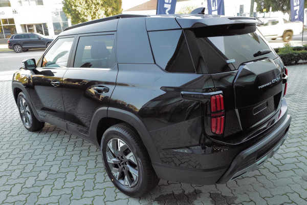 2026 KGM Torres U100 EVX SUV Image 5