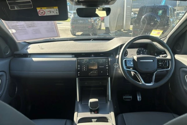 2025 MY26 Land Rover Discovery Sport L550 P250 Landmark SUV Image 12