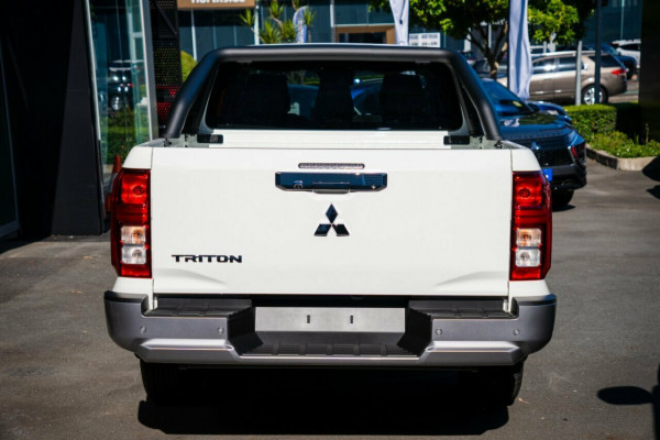 2026 Mitsubishi Triton MV GLX-R Ute Image 3