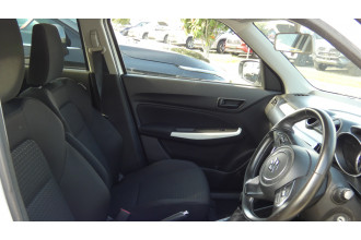 2023 Suzuki Swift AZ SERIES II GL NAVI Hatch