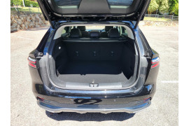 2024 MY24.5 MG HS AS33 Essence SUV