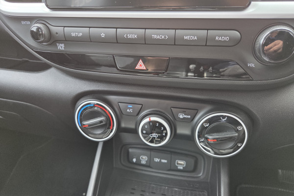 2025 Hyundai Venue QX.V5 Active SUV Image 17