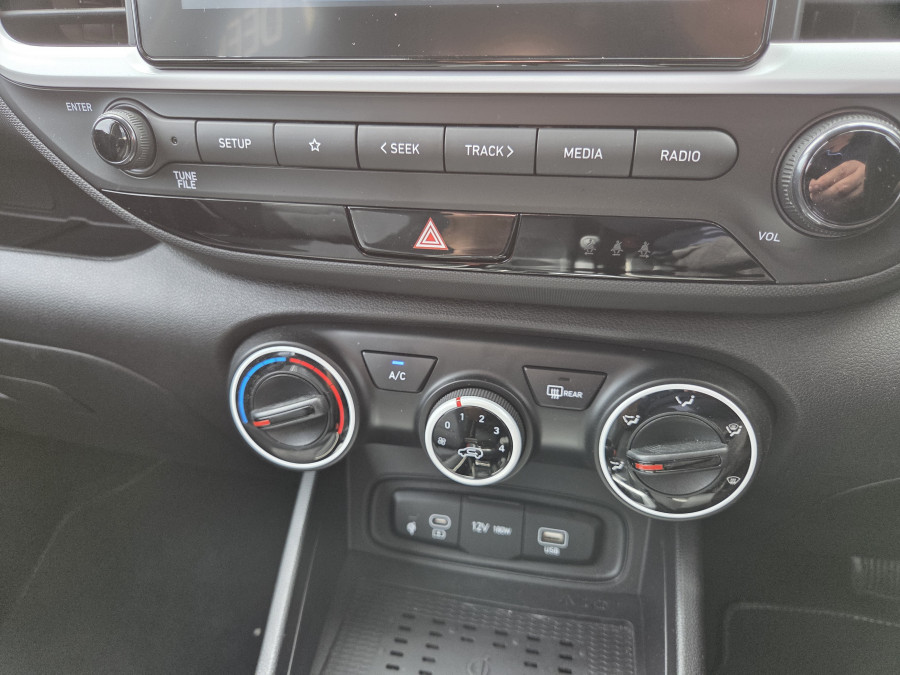 2025 Hyundai Venue QX.V5 Active SUV Image 17