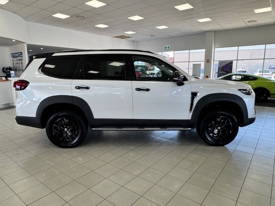 2025 LDV D90 SV9A Executive SUV Image 8