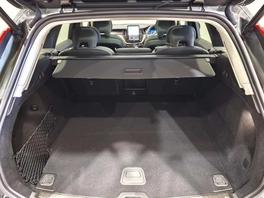 2025 MY26 Volvo XC60 UZ Plus B5 Bright SUV Image 21