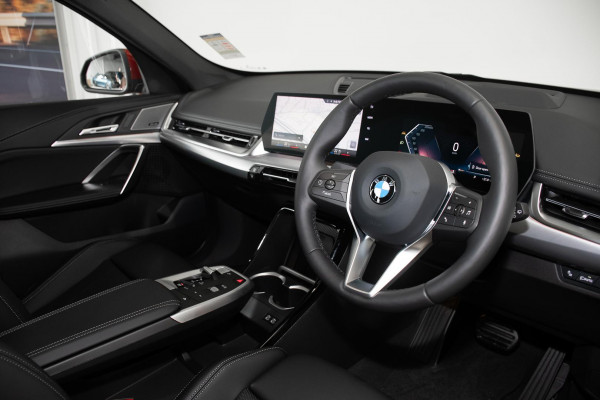 2025 BMW X1 U11 sDrive18i SUV image 6