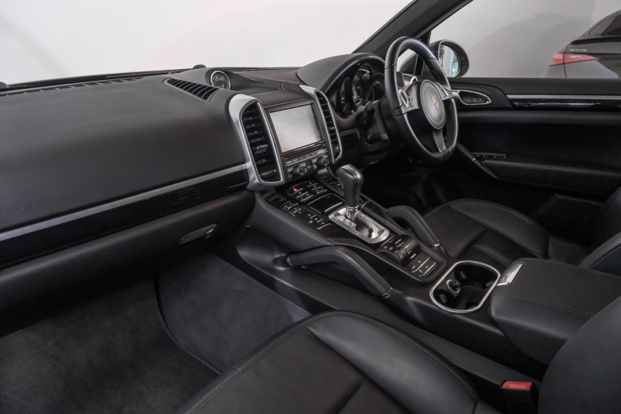 2012 MY13 Porsche Cayenne 92A SUV