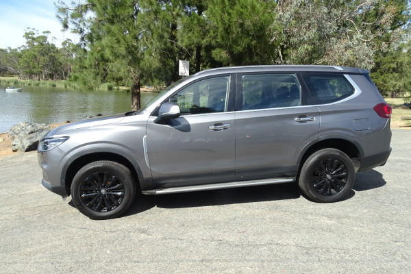 2022 MY21 LDV D90 SV9A Executive SUV Image 5