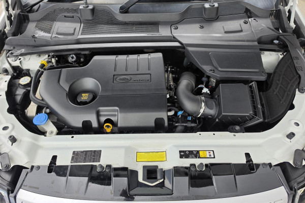 2017 Land Rover Discovery Sport L550 TD4 HSE SUV Image 29